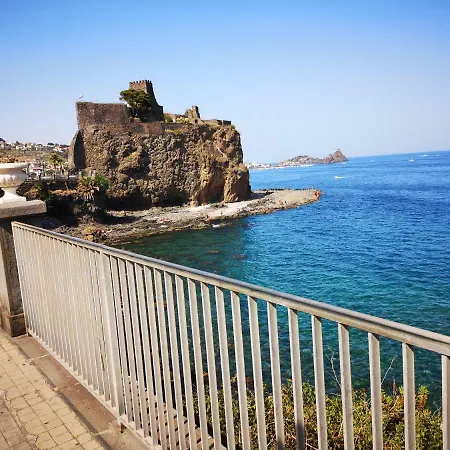 Il Castello Di Aci Aci Castello