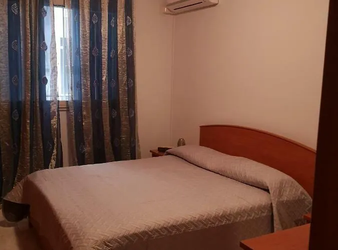 Il Castello Di Aci Vakantiehuis